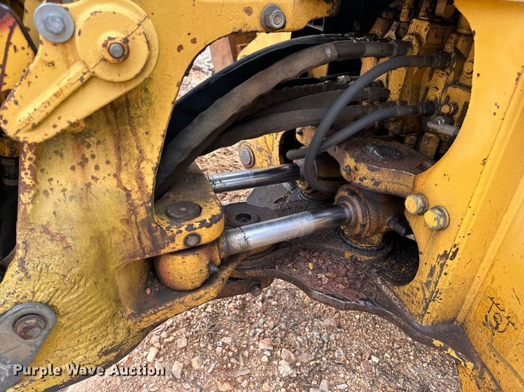 image for item DV1899 1997 John Deere 310E backhoe