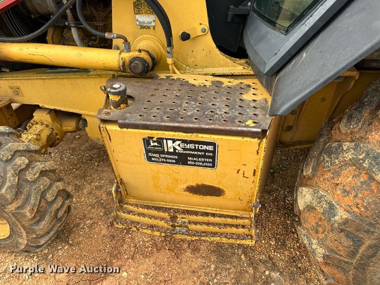 image for item DV1899 1997 John Deere 310E backhoe