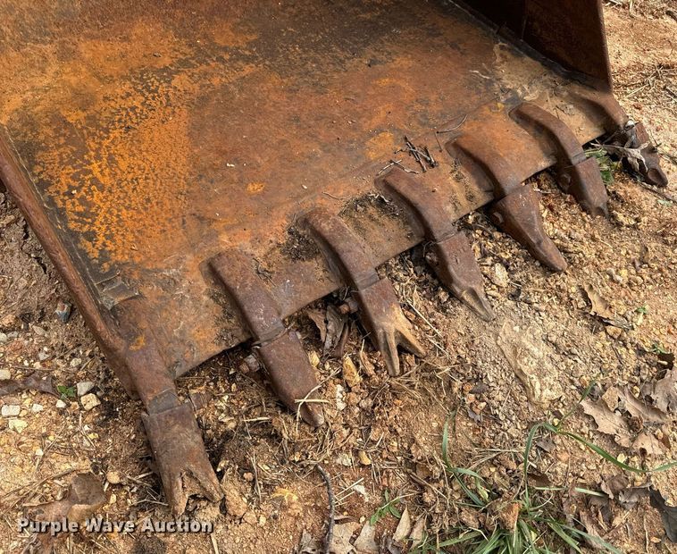 image for item DV1899 1997 John Deere 310E backhoe