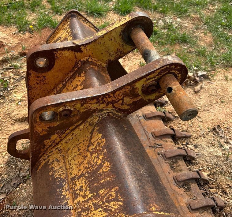 image for item DV1899 1997 John Deere 310E backhoe