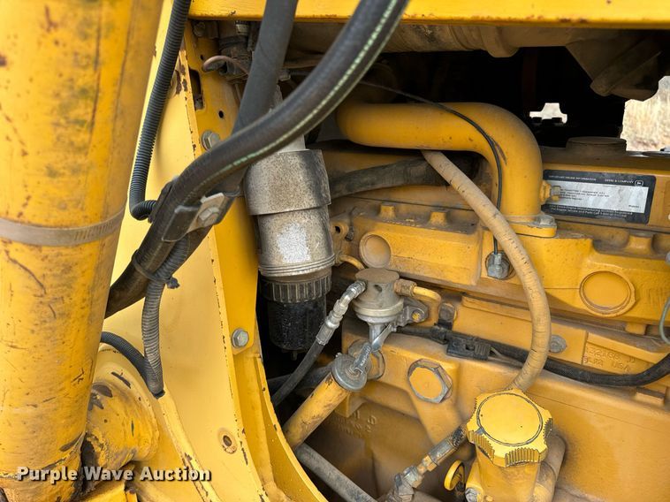 image for item DV1899 1997 John Deere 310E backhoe