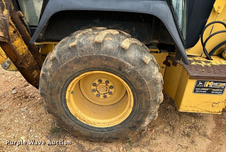 image for item DV1899 1997 John Deere 310E backhoe