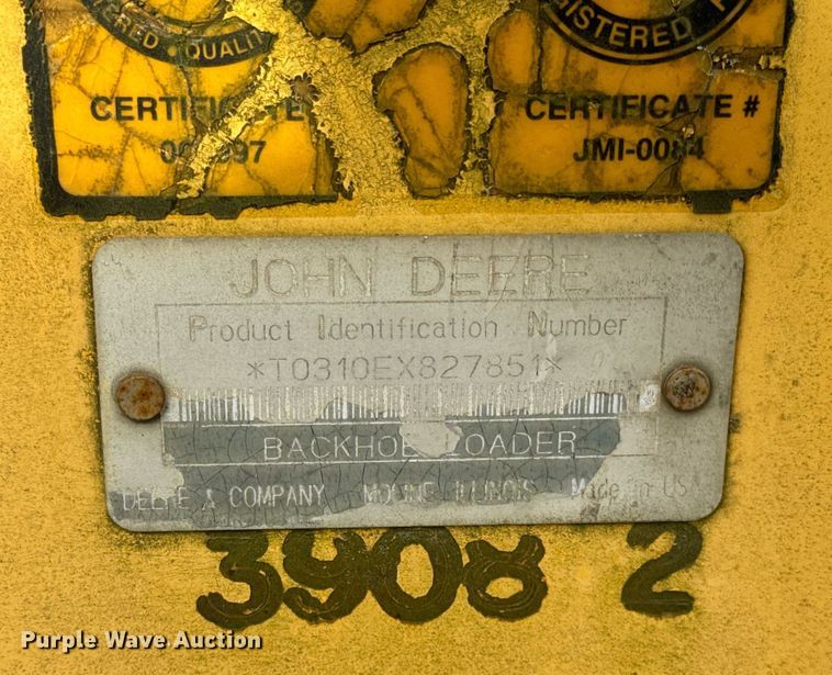 image for item DV1899 1997 John Deere 310E backhoe