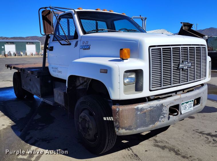 image for item DV6713 1995 Chevrolet Kodiak C5500 flatbed truck