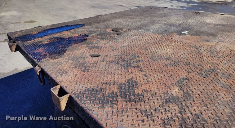 image for item DV6713 1995 Chevrolet Kodiak C5500 flatbed truck