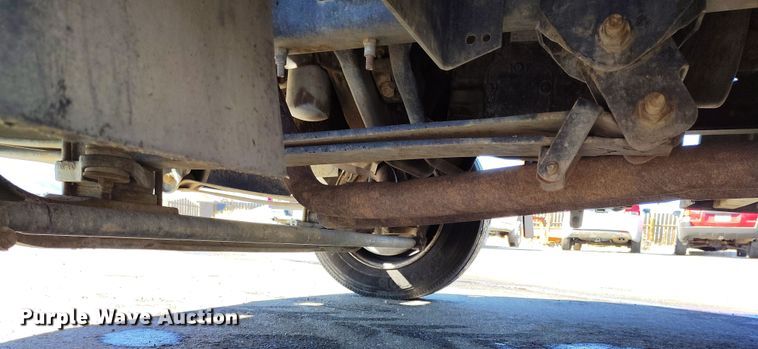 image for item DV6713 1995 Chevrolet Kodiak C5500 flatbed truck