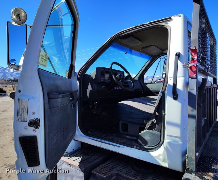 image for item DV6713 1995 Chevrolet Kodiak C5500 flatbed truck