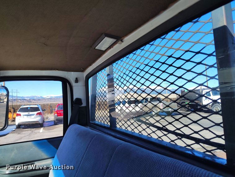 image for item DV6713 1995 Chevrolet Kodiak C5500 flatbed truck