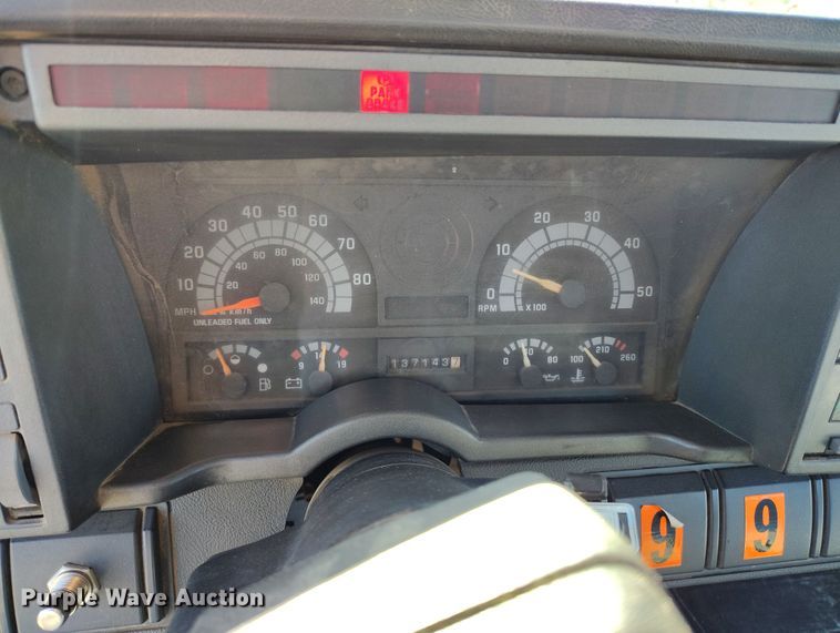 image for item DV6713 1995 Chevrolet Kodiak C5500 flatbed truck