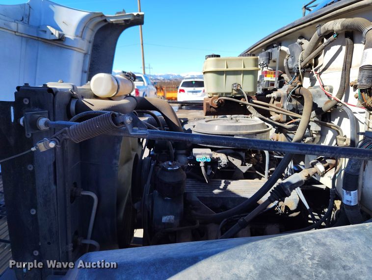 image for item DV6713 1995 Chevrolet Kodiak C5500 flatbed truck