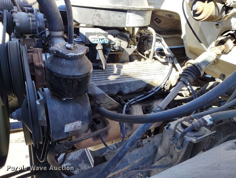 image for item DV6713 1995 Chevrolet Kodiak C5500 flatbed truck