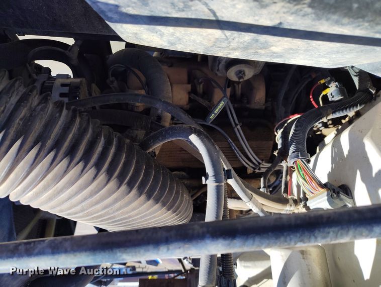 image for item DV6713 1995 Chevrolet Kodiak C5500 flatbed truck