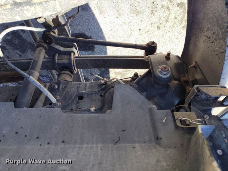 image for item DV6713 1995 Chevrolet Kodiak C5500 flatbed truck