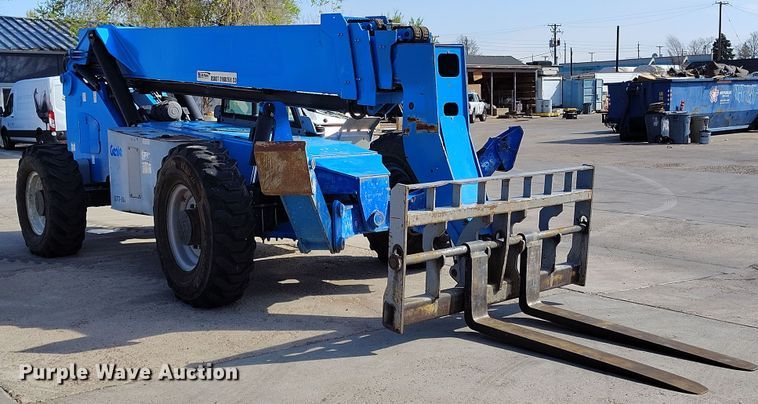 image for item DV6735 2012 Genie GTH1056 telehandler