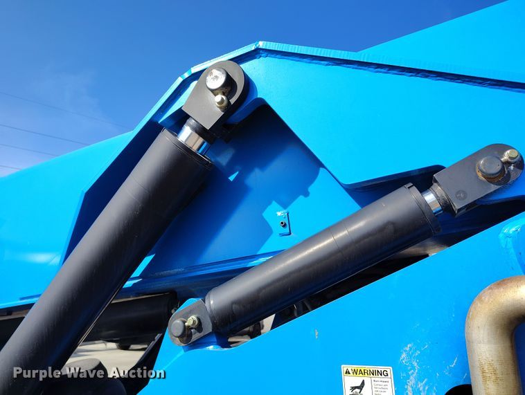 image for item DV6735 2012 Genie GTH1056 telehandler