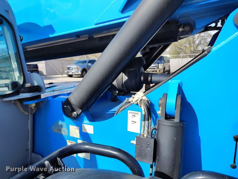 image for item DV6735 2012 Genie GTH1056 telehandler