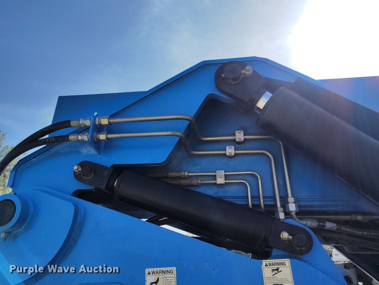 image for item DV6735 2012 Genie GTH1056 telehandler