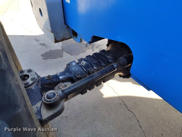 image for item DV6735 2012 Genie GTH1056 telehandler