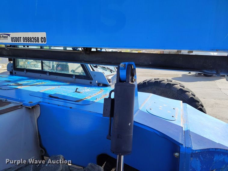 image for item DV6735 2012 Genie GTH1056 telehandler