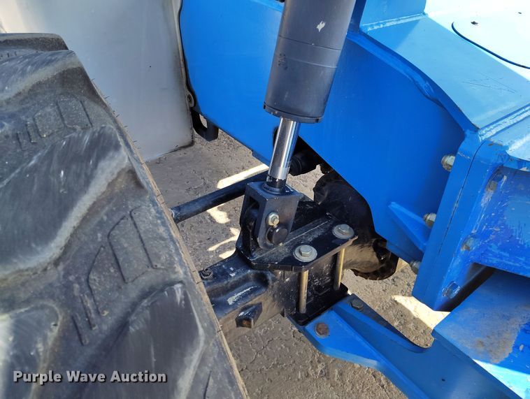 image for item DV6735 2012 Genie GTH1056 telehandler