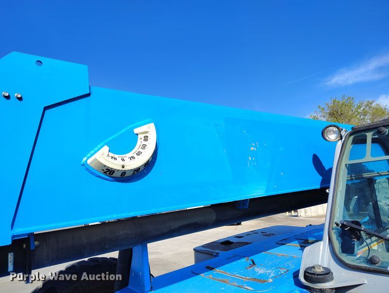 image for item DV6735 2012 Genie GTH1056 telehandler