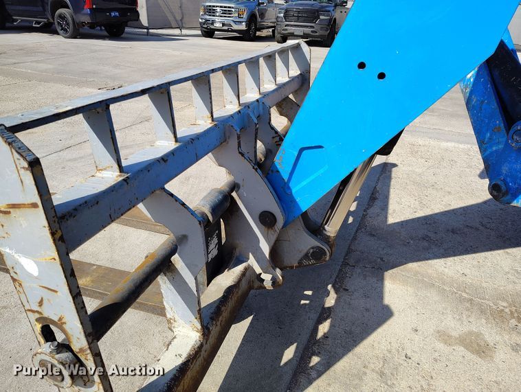 image for item DV6735 2012 Genie GTH1056 telehandler