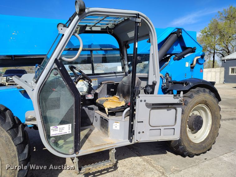 image for item DV6735 2012 Genie GTH1056 telehandler