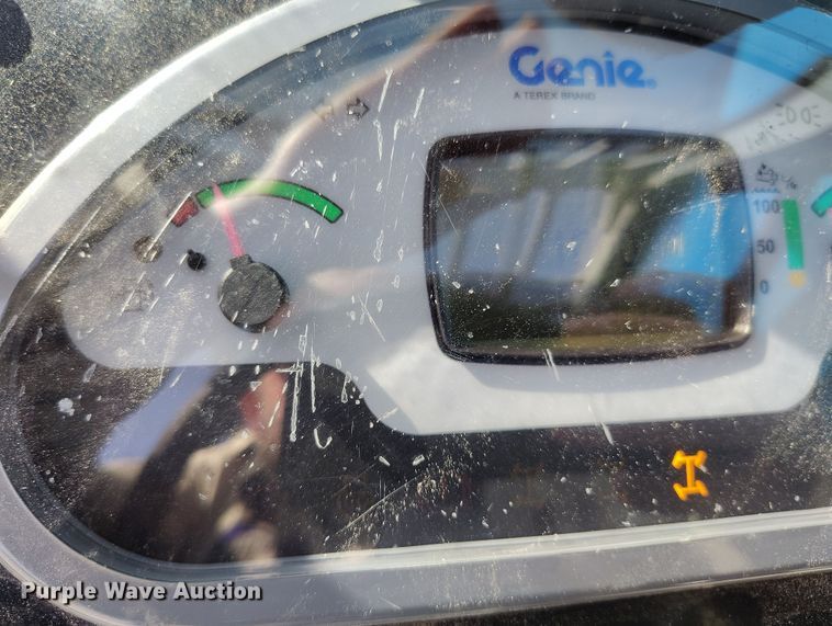 image for item DV6735 2012 Genie GTH1056 telehandler