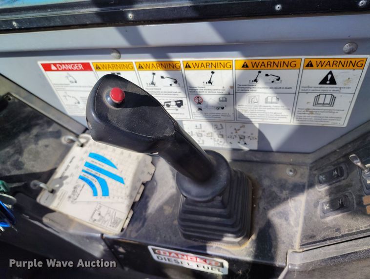 image for item DV6735 2012 Genie GTH1056 telehandler