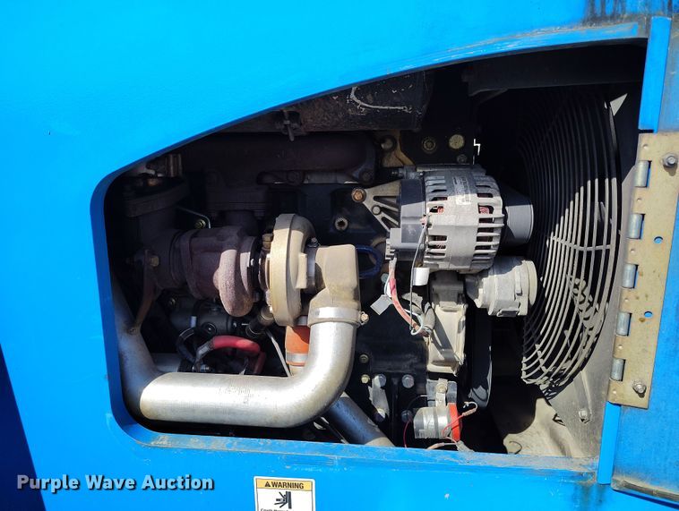 image for item DV6735 2012 Genie GTH1056 telehandler