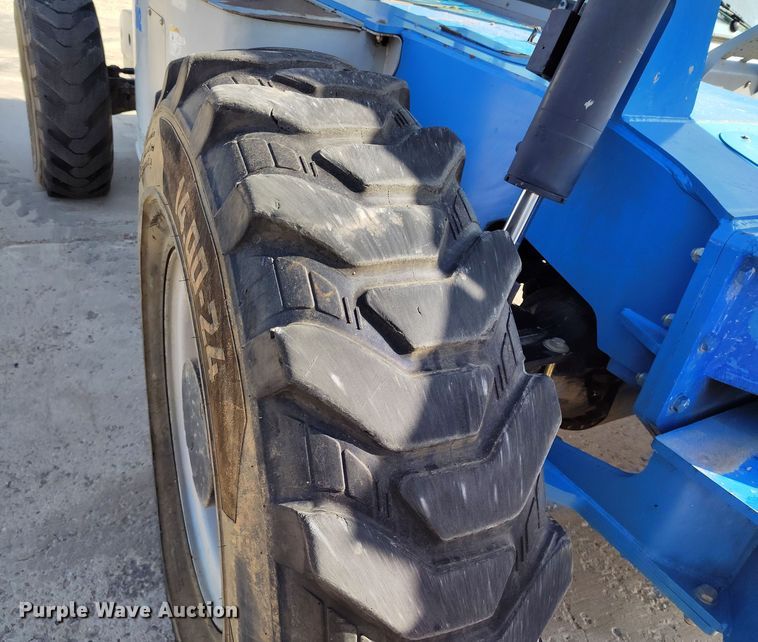 image for item DV6735 2012 Genie GTH1056 telehandler