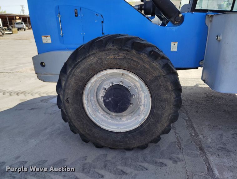 image for item DV6735 2012 Genie GTH1056 telehandler