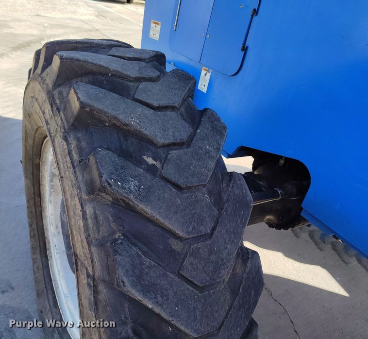 image for item DV6735 2012 Genie GTH1056 telehandler