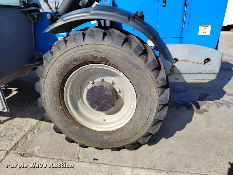 image for item DV6735 2012 Genie GTH1056 telehandler