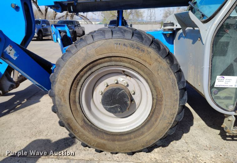 image for item DV6735 2012 Genie GTH1056 telehandler