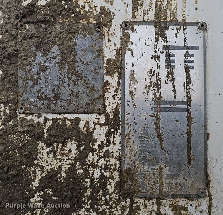 image for item DW3131 1987 Autocar ready mix truck