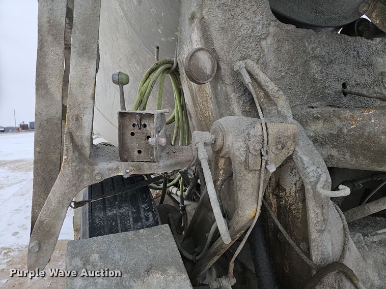 image for item DW3131 1987 Autocar ready mix truck