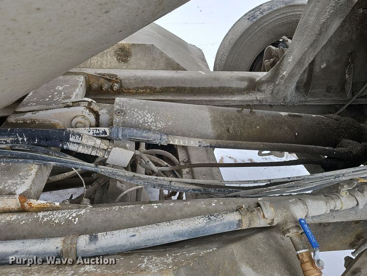 image for item DW3131 1987 Autocar ready mix truck