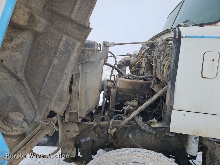 image for item DW3131 1987 Autocar ready mix truck