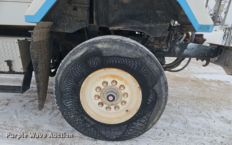 image for item DW3131 1987 Autocar ready mix truck