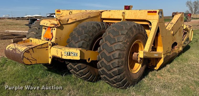image for item DW8644 2014 John Deere 2112E scraper
