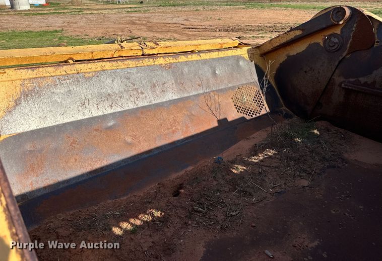 image for item DW8644 2014 John Deere 2112E scraper