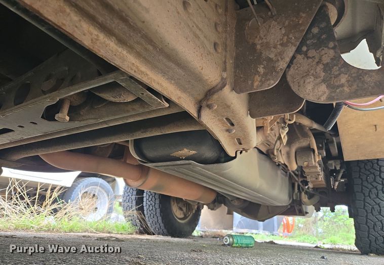 image for item DW8680 2013 Chevrolet Silverado 3500HD bucket truck