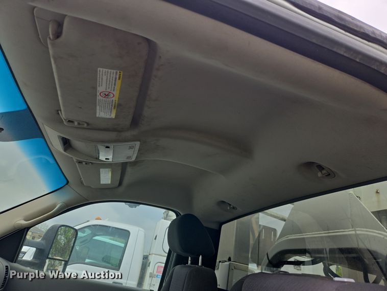 image for item DW8680 2013 Chevrolet Silverado 3500HD bucket truck