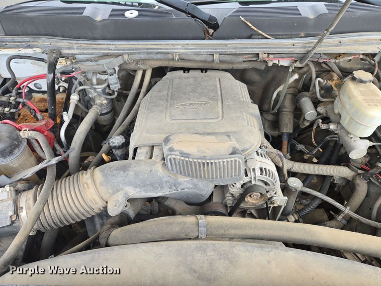 image for item DW8680 2013 Chevrolet Silverado 3500HD bucket truck