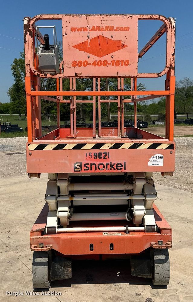 image for item DW8702 2015 Snorkel S4726E scissor lift