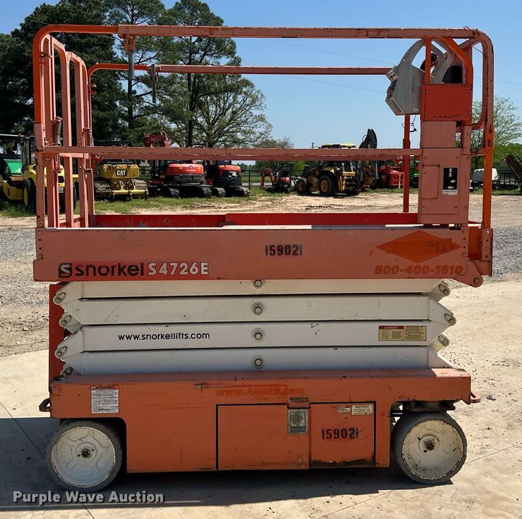 image for item DW8702 2015 Snorkel S4726E scissor lift