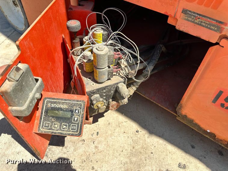 image for item DW8702 2015 Snorkel S4726E scissor lift