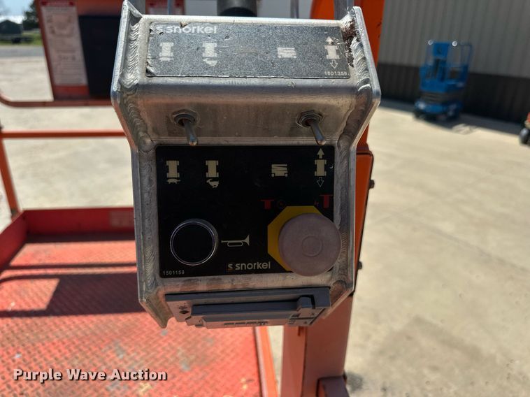 image for item DW8702 2015 Snorkel S4726E scissor lift