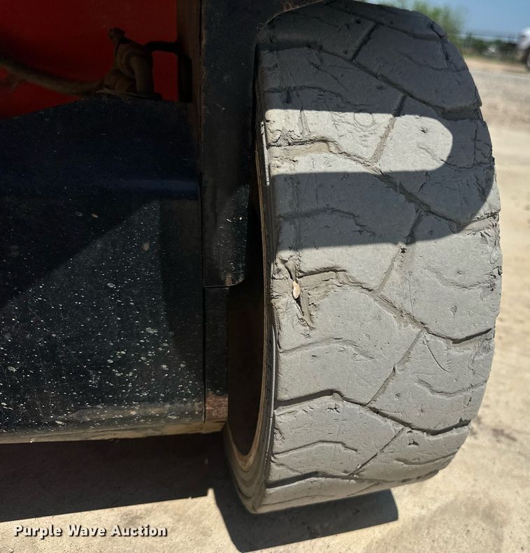 image for item DW8702 2015 Snorkel S4726E scissor lift